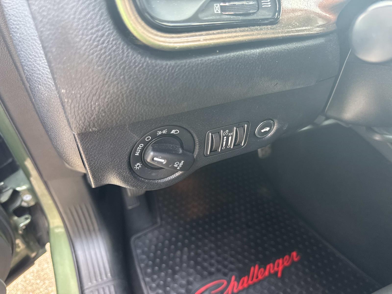 2019 Dodge Challenger GT photo 16