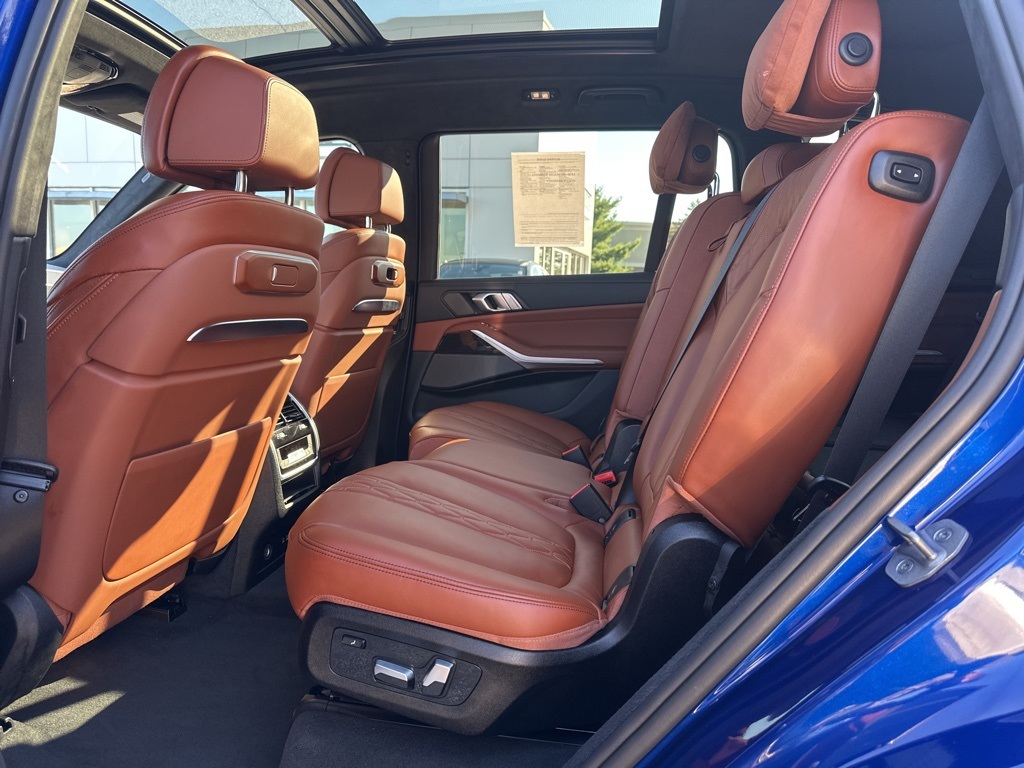 2025 Bmw X7 M60i photo 21