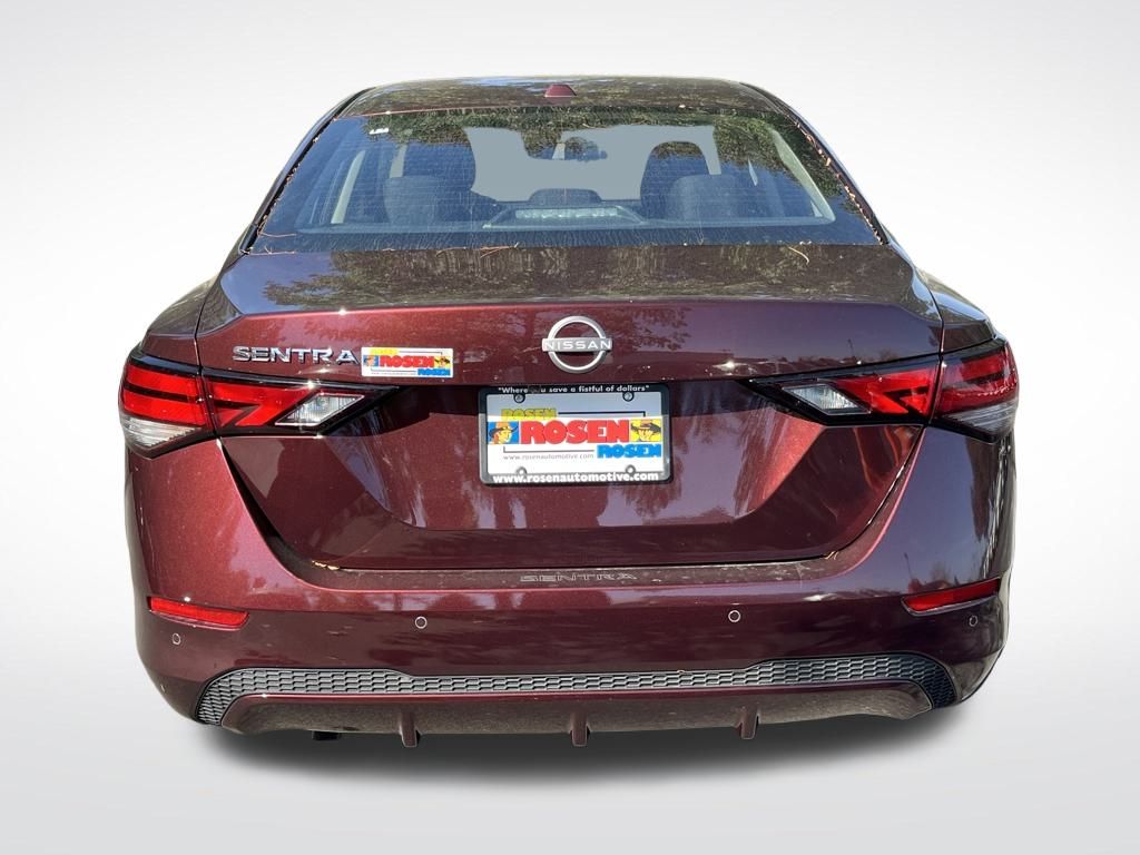 2025 Nissan Sentra SV photo 3