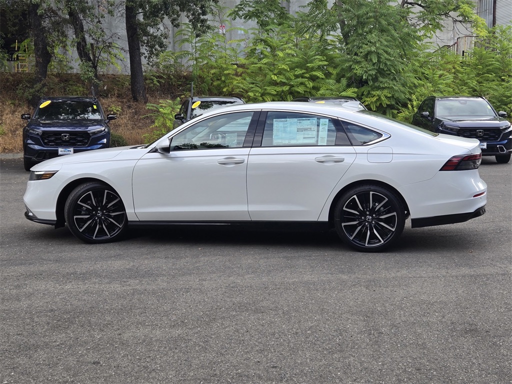 2025 Honda Accord Hybrid Touring photo 7