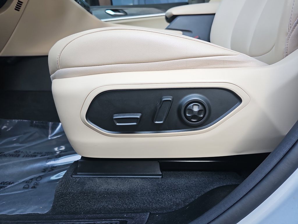2023 Jeep Grand Cherokee Limited photo 24