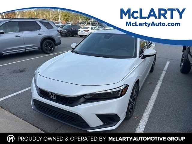 2022 Honda Civic Hatchback EX-L's photo