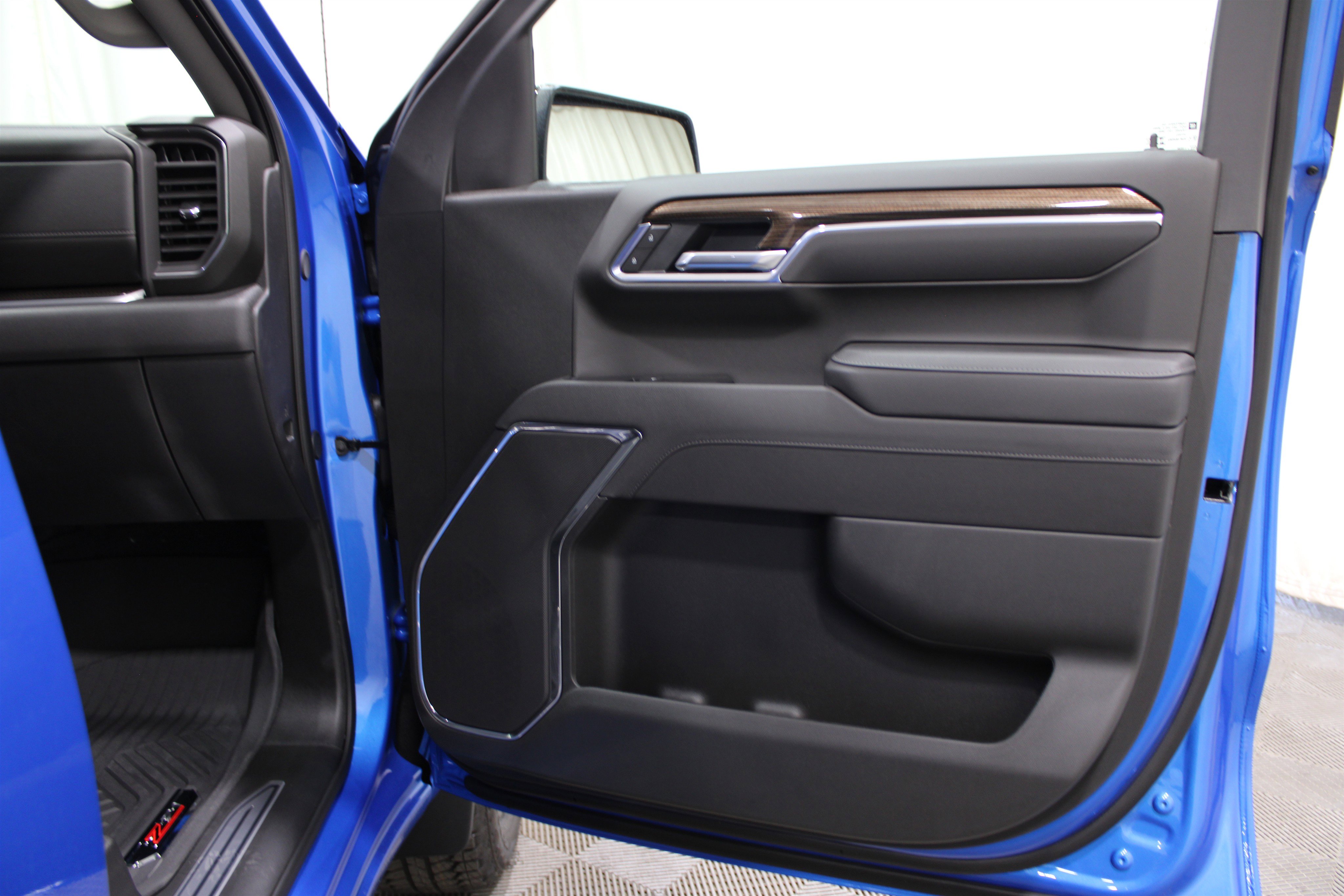 2026 Chevrolet Silverado 1500 LT Trail Boss photo 25