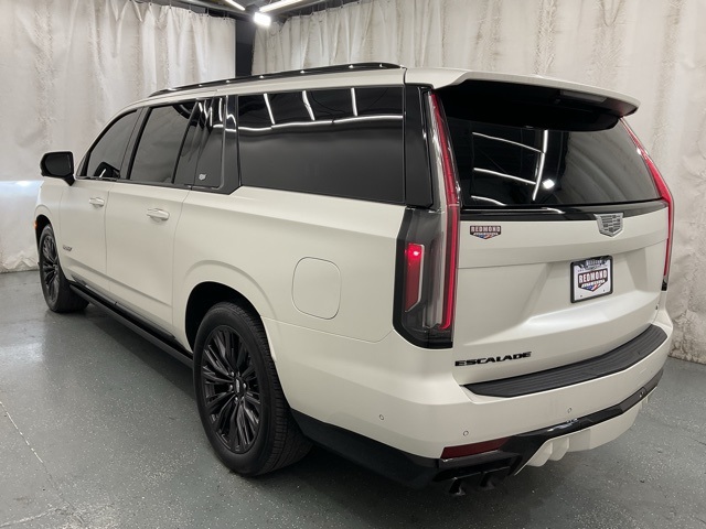2024 Toyota RAV4 ESV V-Series photo 5