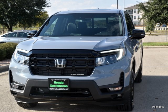 2026 Honda Ridgeline Black Edition's photo