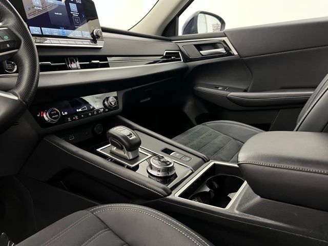 2024 Mitsubishi Outlander SE photo 18