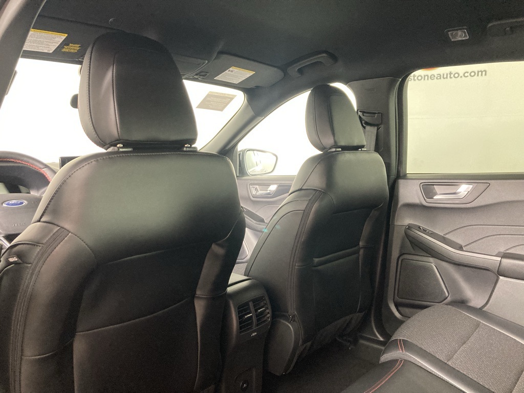2025 Ford Escape Select photo 3