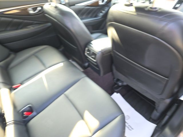 2018 Infiniti Q50 3.0t LUXE photo 28