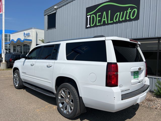 2018 Chevrolet Suburban Premier photo 3