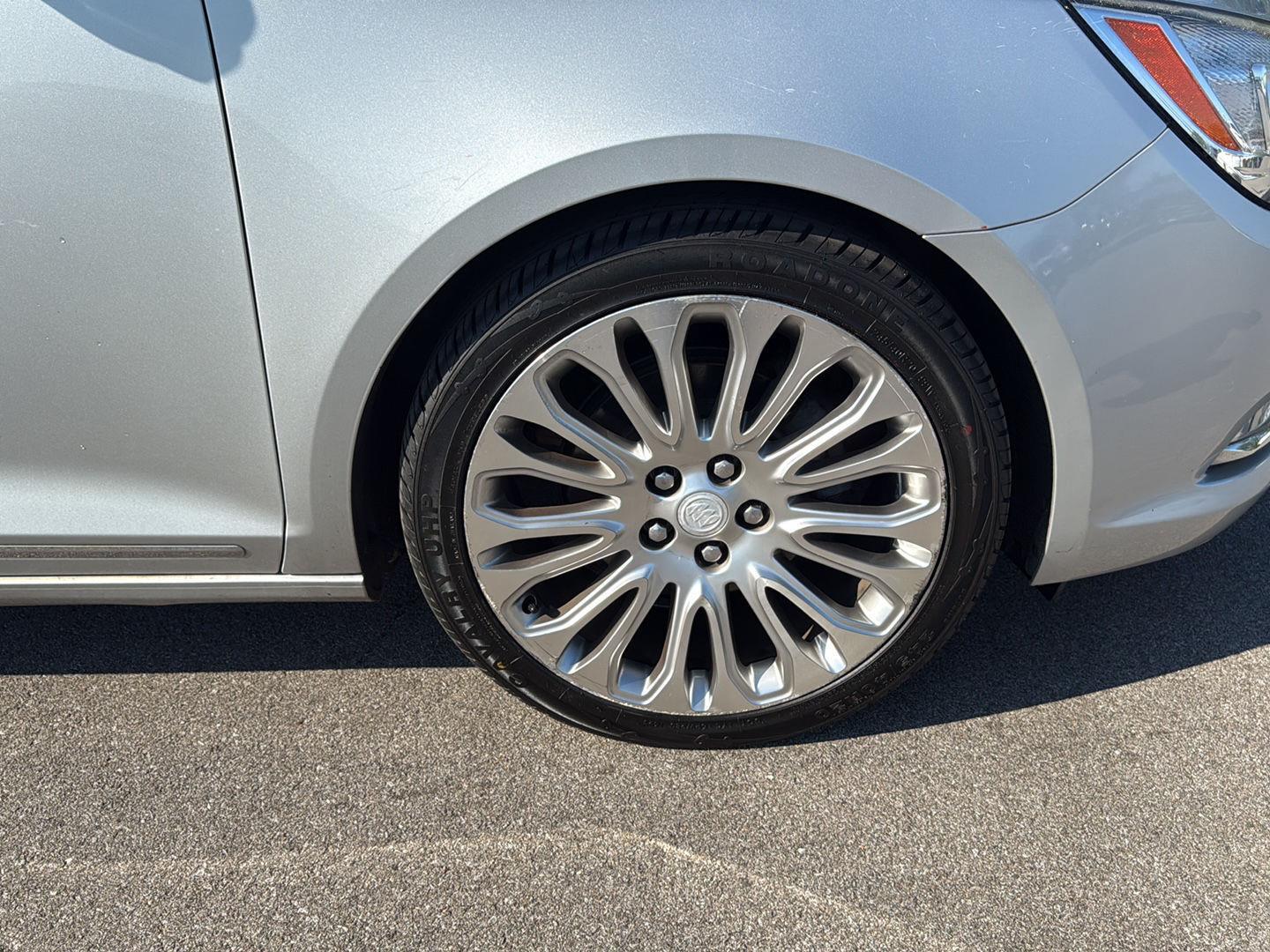 2015 Buick LaCrosse Premium II photo 10