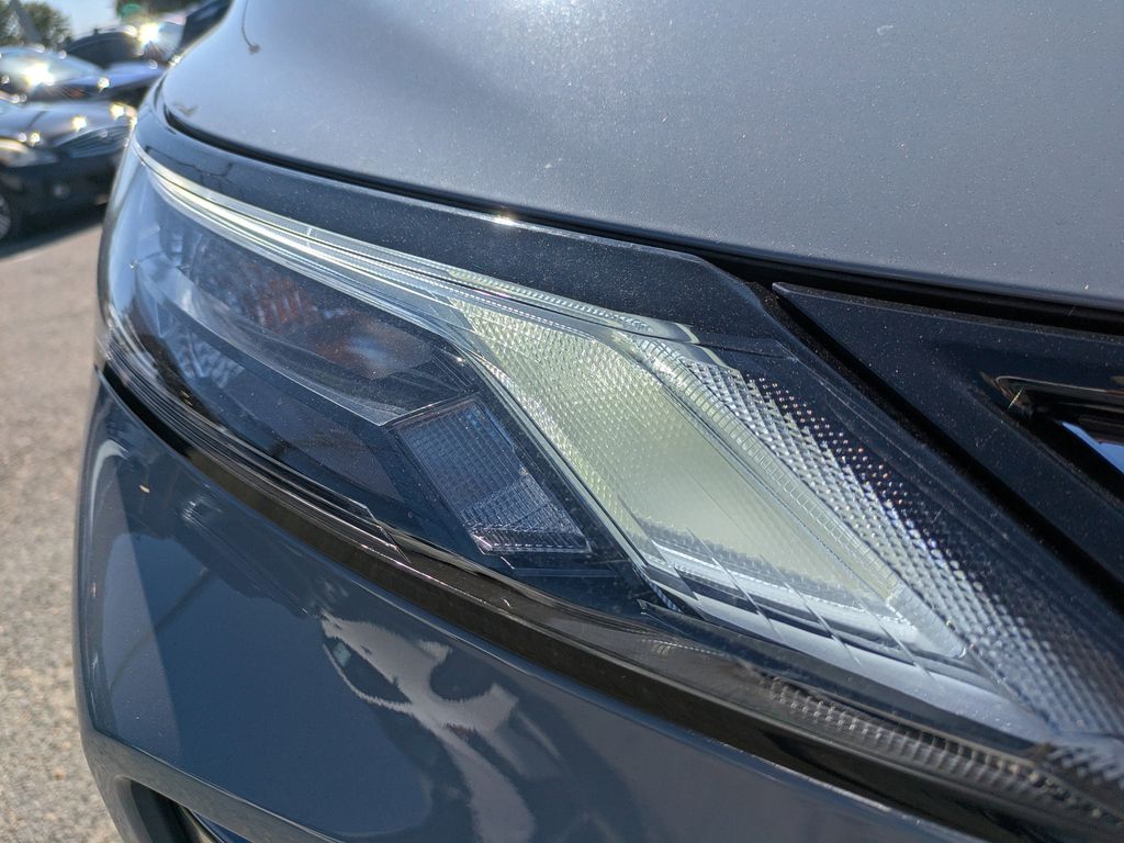 2026 Nissan Rogue SV photo 9