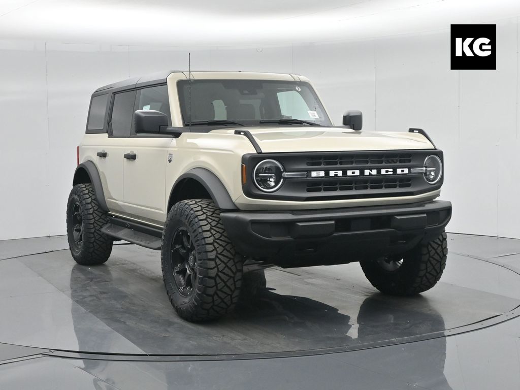 2025 Ford Bronco 4-Door Big Bend's photo