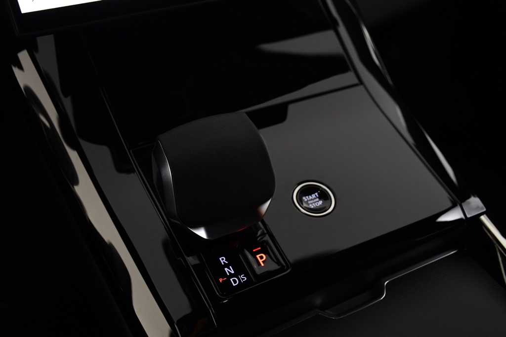 2025 Land Rover Range Rover Sport SE photo 27