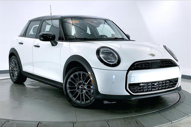 2026 MINI Hardtop 4 Door's photo