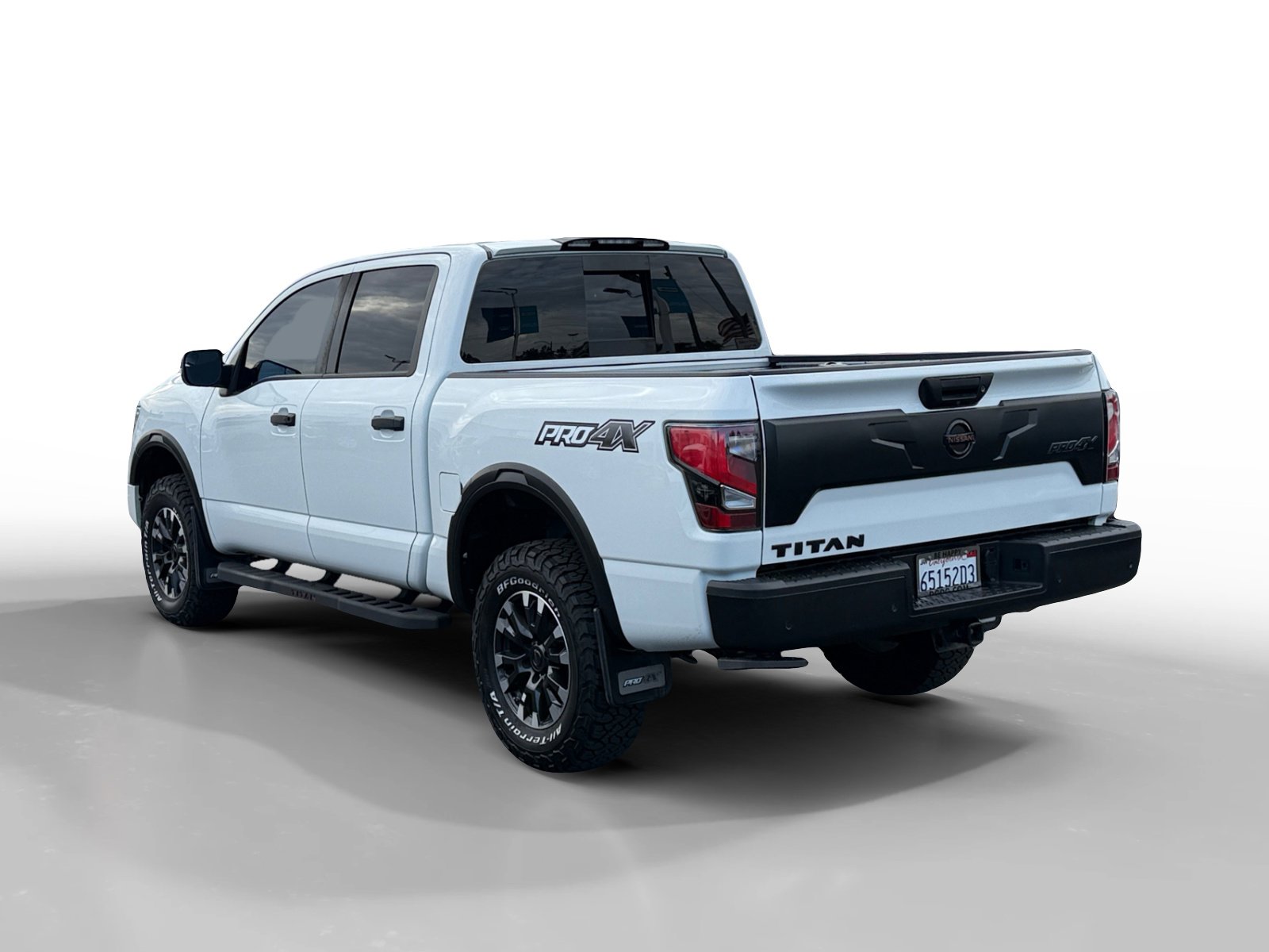 2021 Nissan Titan PRO-4X photo 3