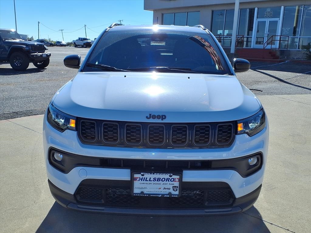 2026 Jeep Compass Latitude Altitude photo 2