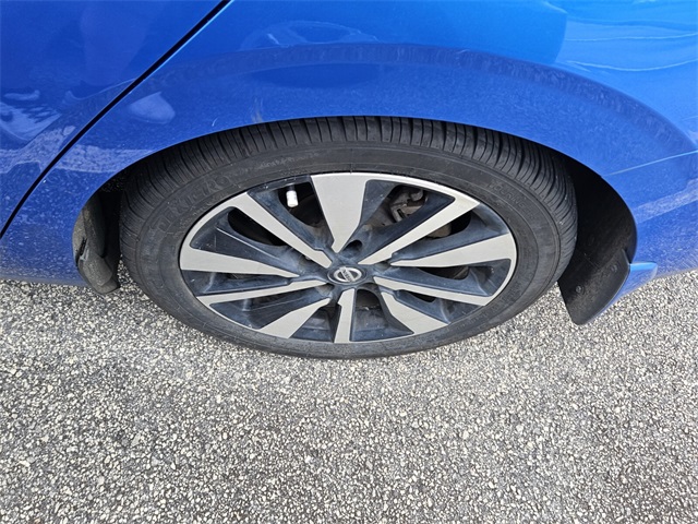 2021 Nissan Sentra SV photo 6