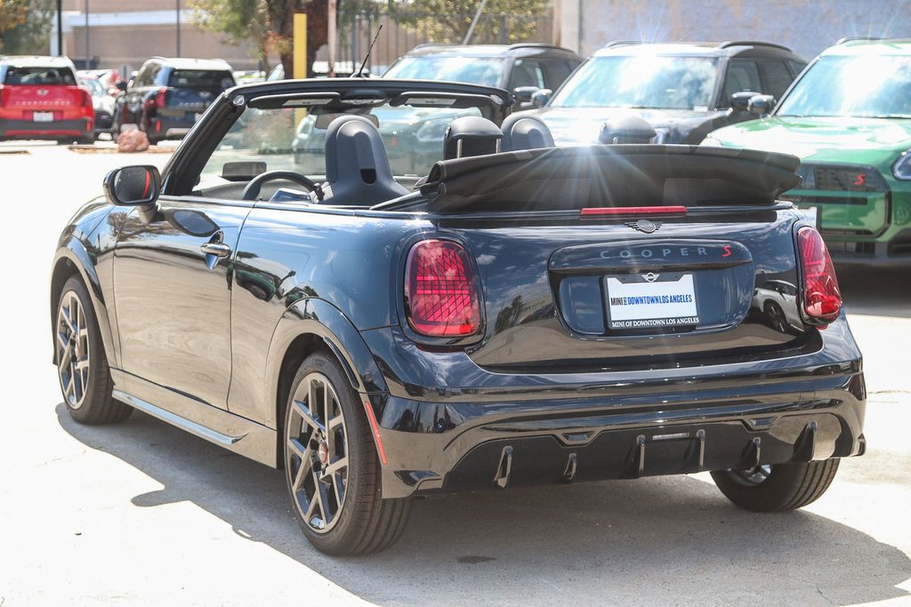 2026 Mini Cooper Convertible Iconic photo 10