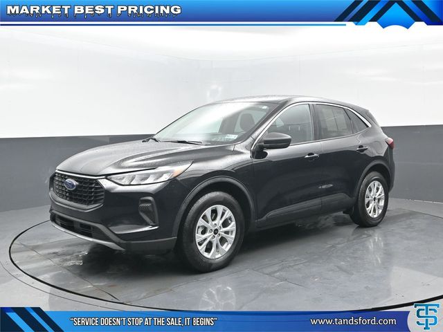 2023 Ford Escape Active's photo