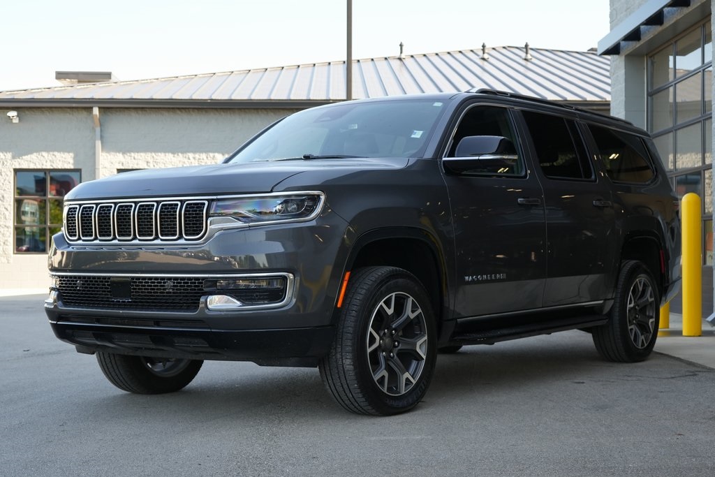 2024 Jeep Wagoneer L Series III photo 3