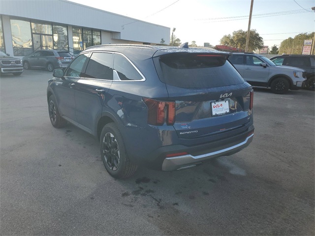 2025 Kia Sorento S photo 4