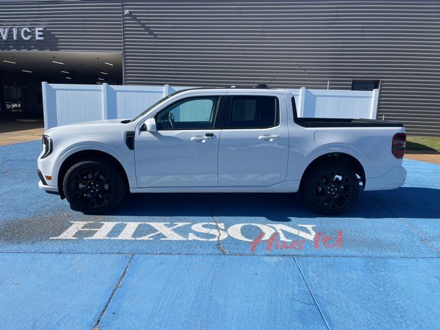 2025 Ford Maverick photo 2