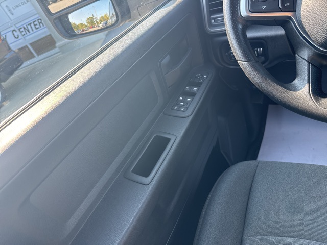 2025 Ram 2500 Tradesman photo 27