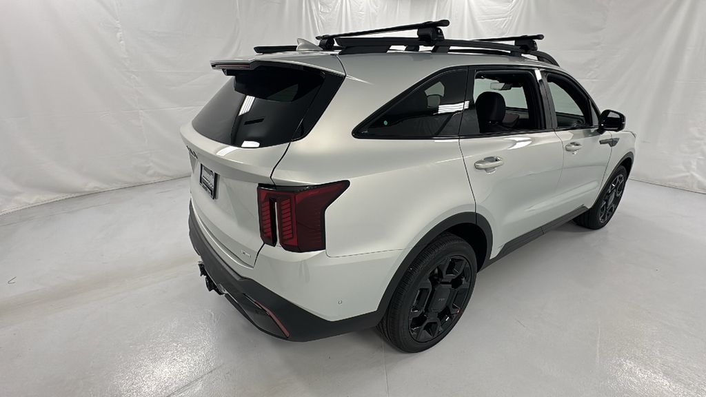 2026 Kia Sorento X-Line SX Prestige photo 3