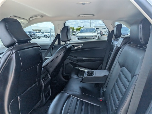 2024 Ford Edge SEL photo 8