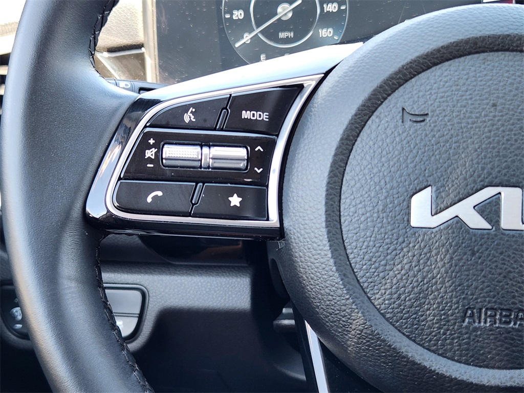 2024 Kia Seltos X-Line photo 11