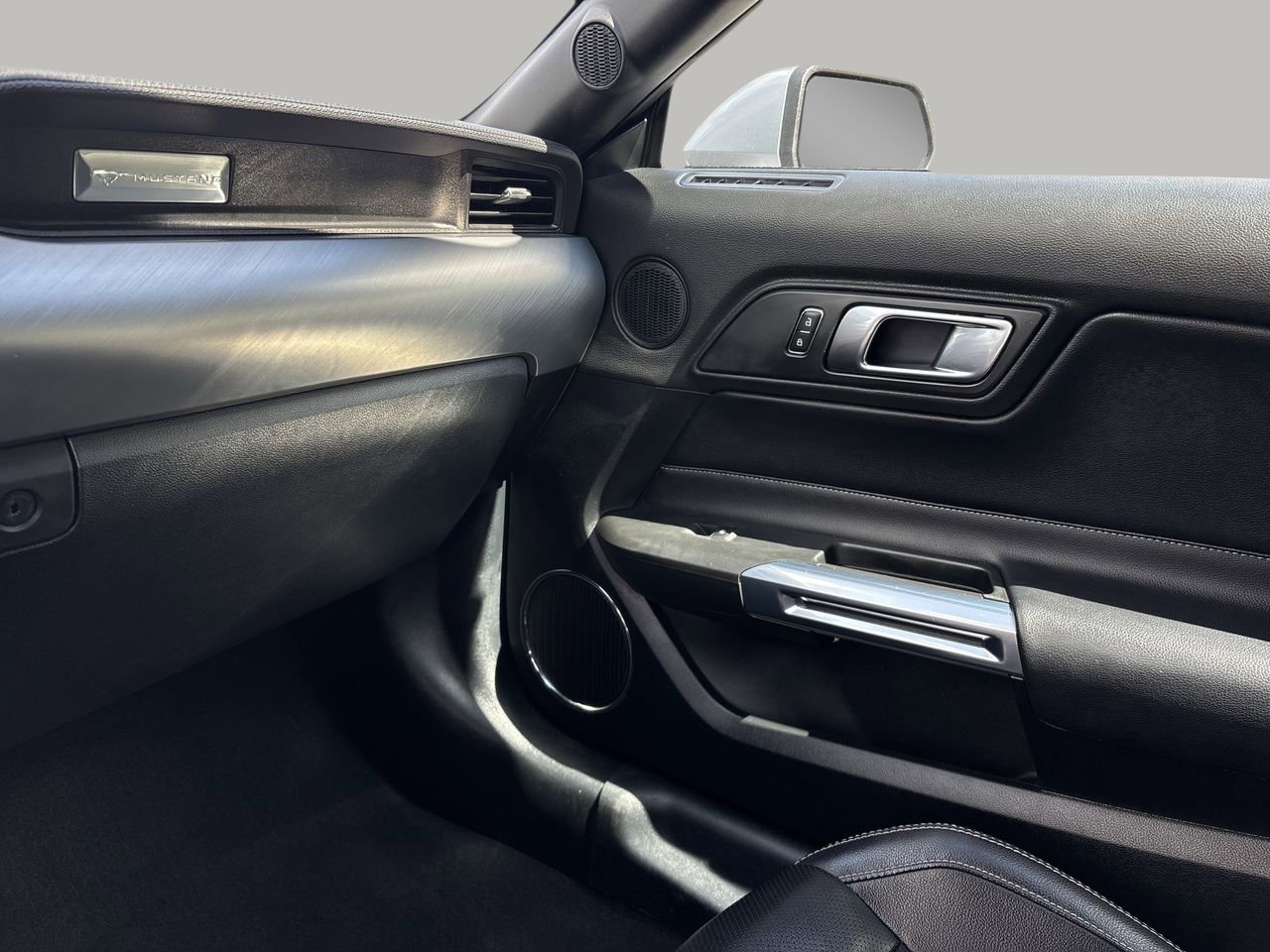 2023 Ford Mustang EcoBoost Premium photo 15