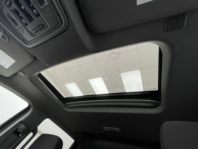 2025 Chevrolet Silverado 1500 RST photo 8