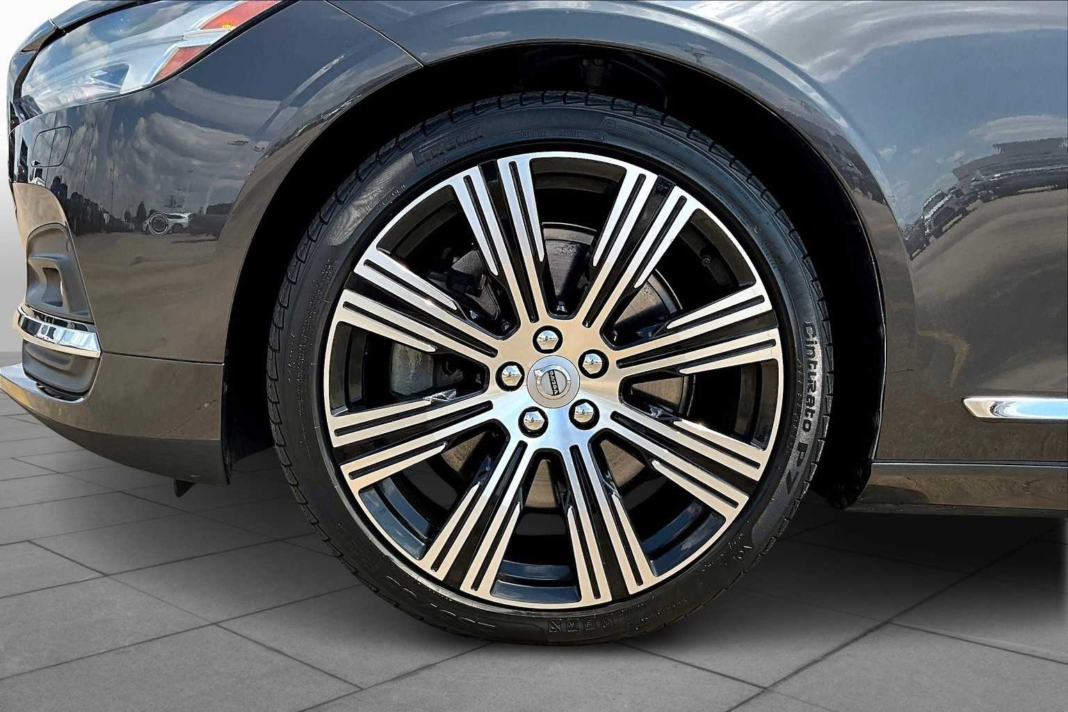 2022 Volvo S90 Inscription photo 10