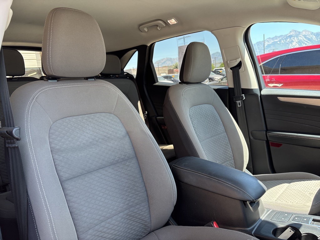 2022 Ford Escape SE photo 13