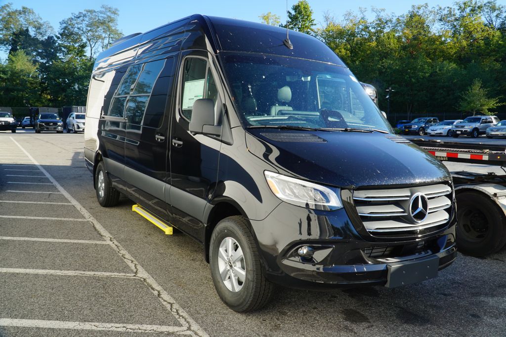 2026 Mercedes-Benz Sprinter Passenger Van Base's photo