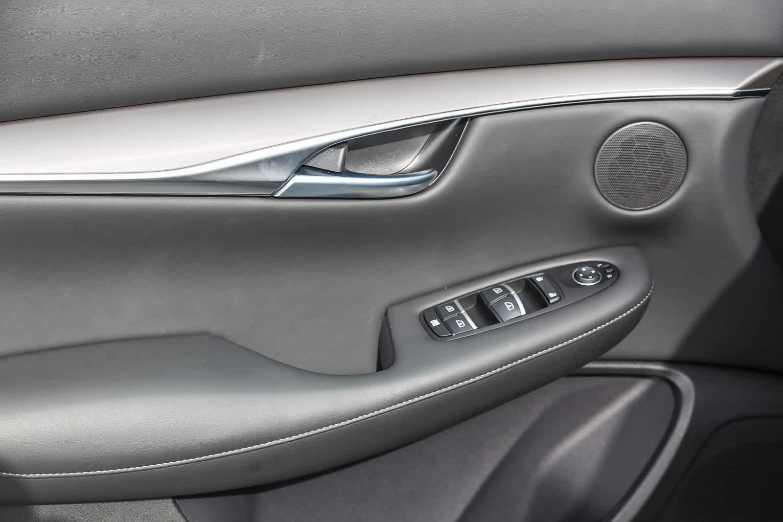 2025 Infiniti QX50 PURE AWD photo 21