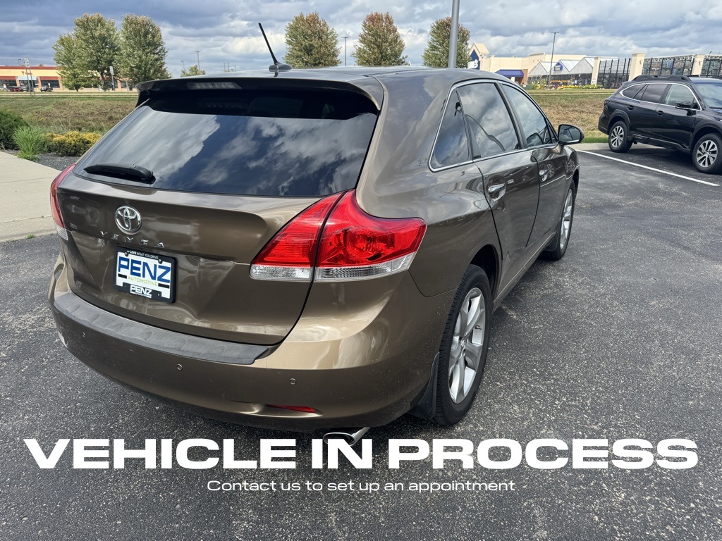 2011 Toyota Venza Base photo 3