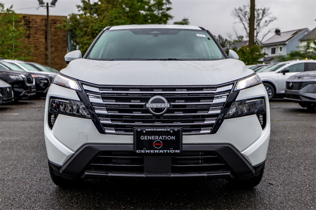 2025 Nissan Rogue SV photo 2