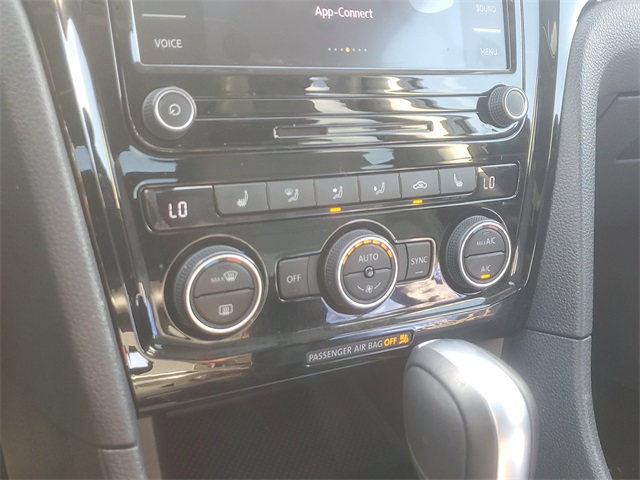 2020 Volkswagen Passat 2.0T R-Line photo 20