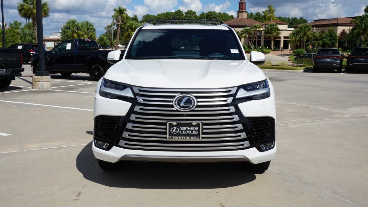 2023 Lexus LX 600 Ultra Luxury photo 2