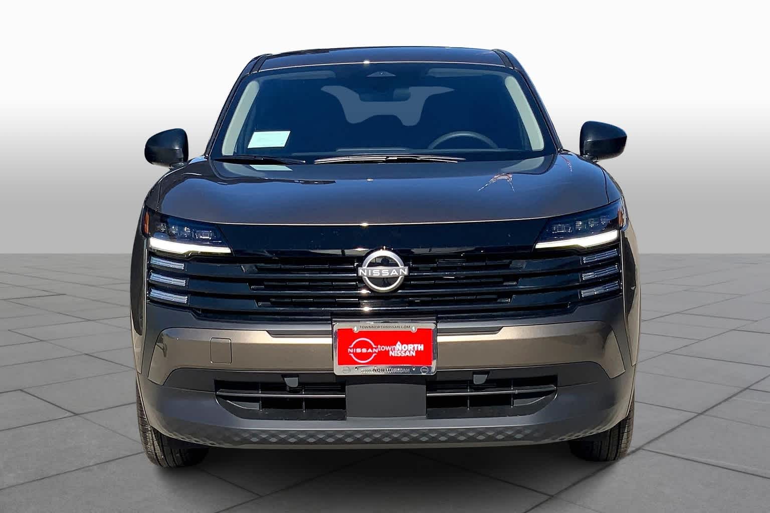 2025 Nissan Kicks S photo 3