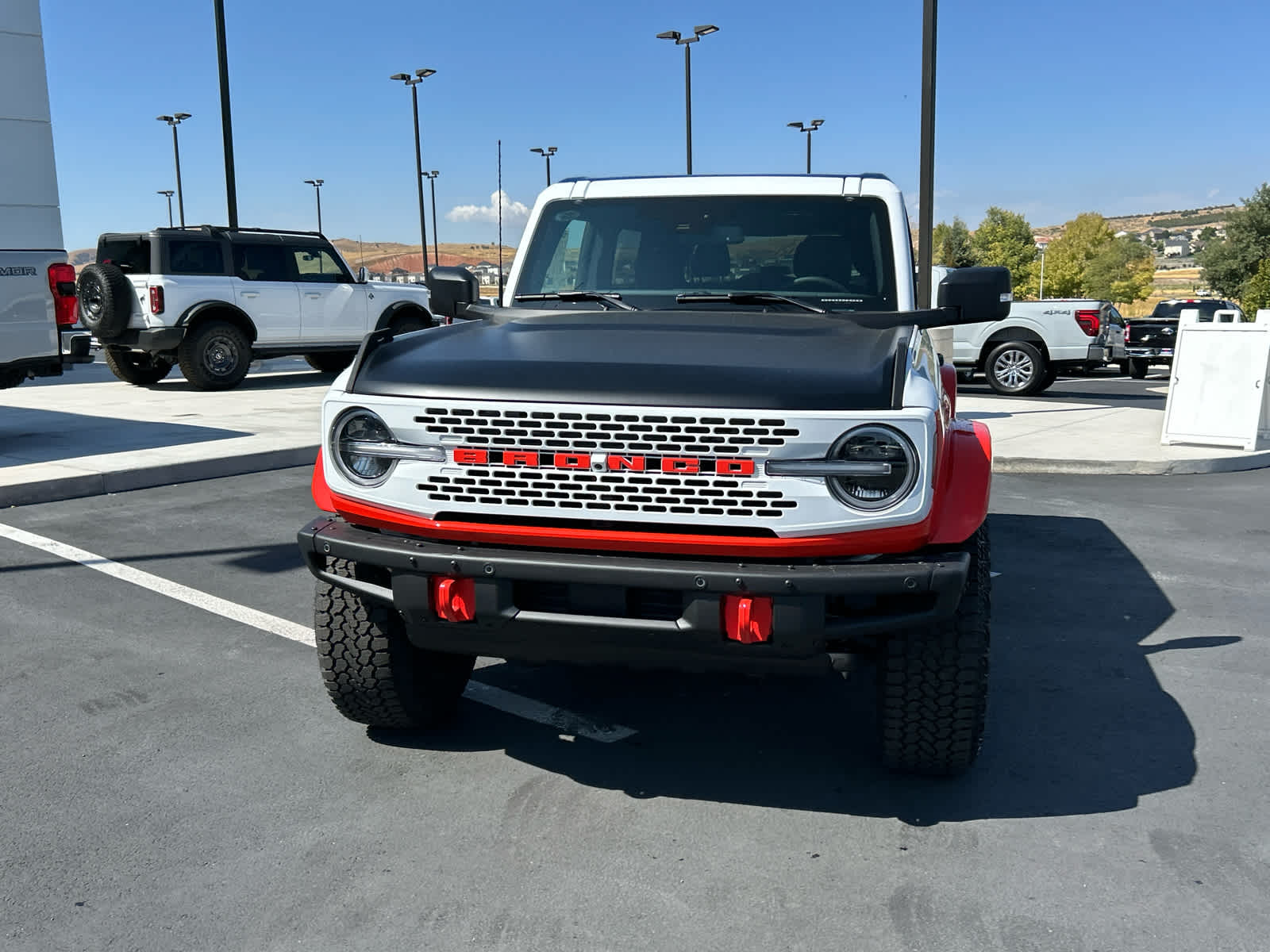 2025 Ford Bronco First Edition photo 3