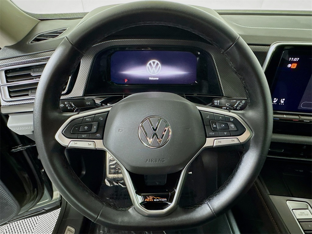 2024 Volkswagen Atlas Peak Edition SEL photo 42