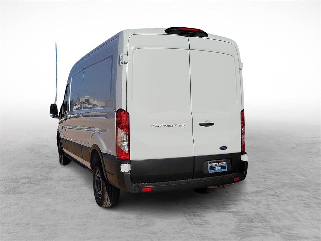 2025 Ford Transit photo 3
