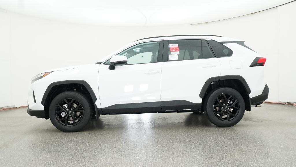 2025 Toyota RAV4 XLE photo 7