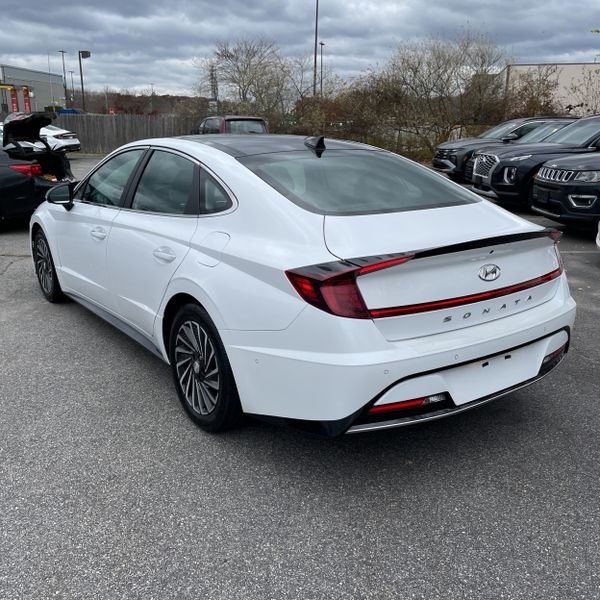 2023 Hyundai Sonata Hybrid Limited photo 3