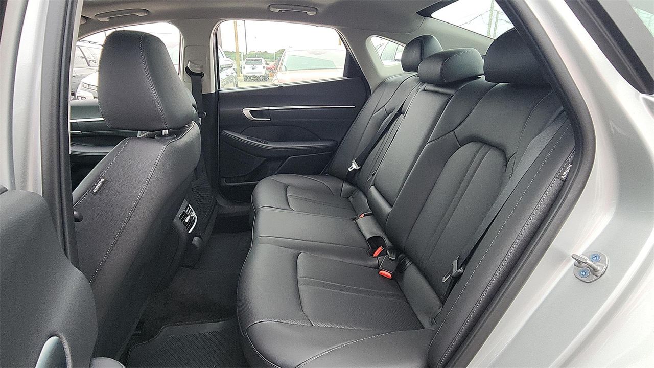 2025 Hyundai Sonata Hybrid Limited photo 19