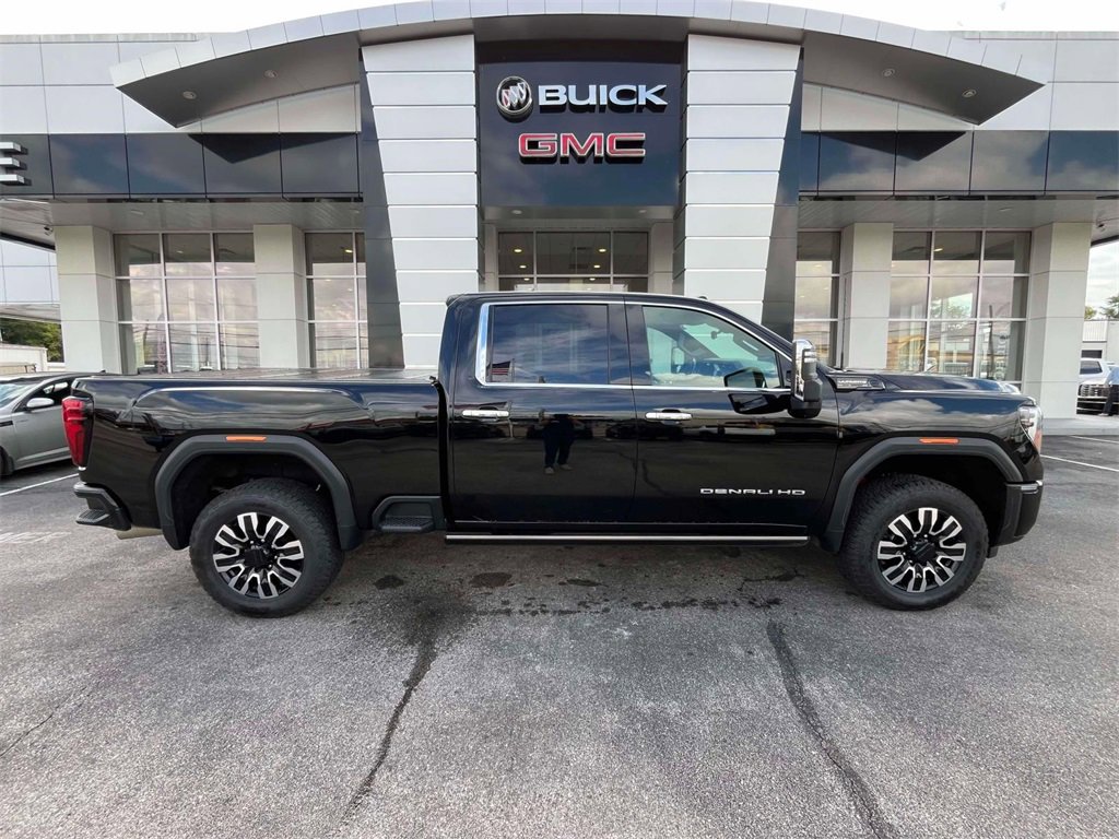 2024 Gmc Sierra 2500 HD Denali Ultimate photo 2