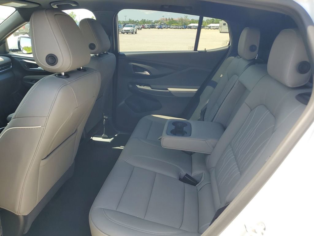 2025 Buick Envista Avenir photo 21