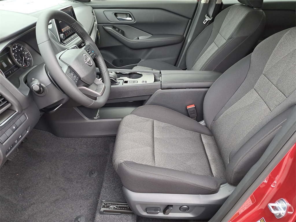 2026 Nissan Rogue SV photo 19